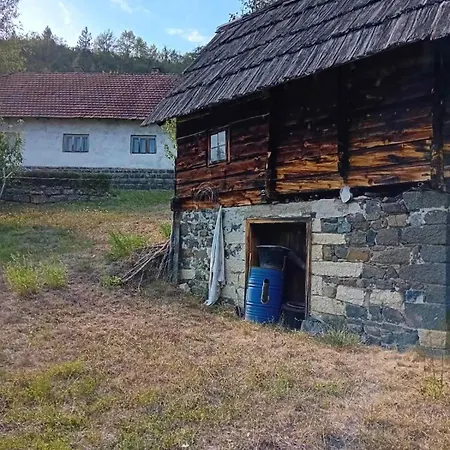 Δωμάτια σε οικογενειακή κατοικία Konaciste Cirovic